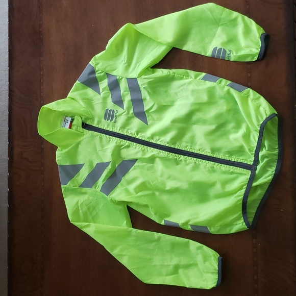 Sportful youth running or cycling jacket - Picture 1 of 4